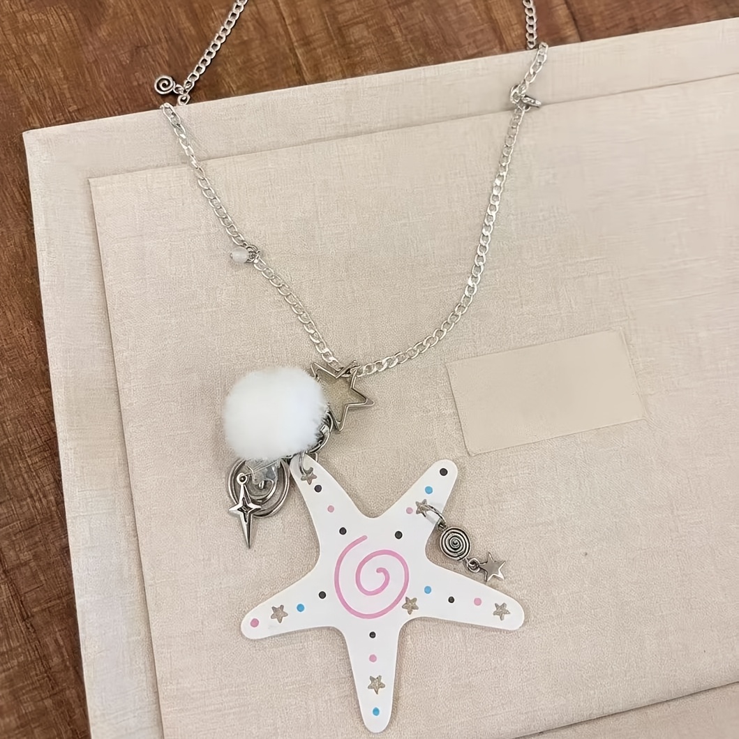 Key-Shaped Necklace, Spicy Star Note Design